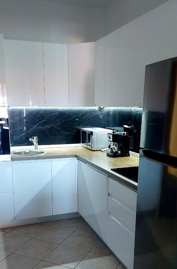 Apartaments Victoria Πόρετς Εξωτερικό φωτογραφία