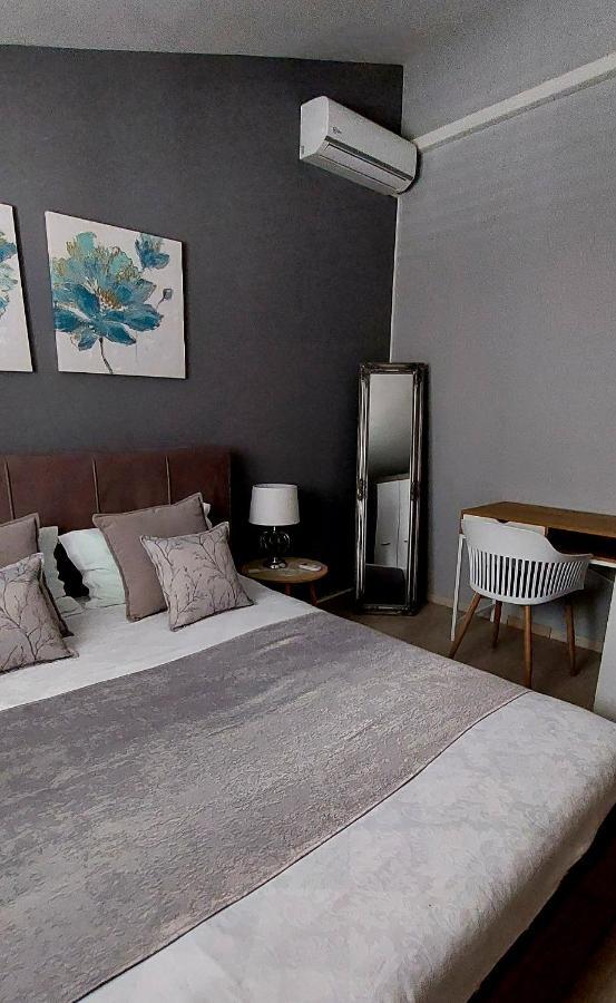 Apartaments Victoria Πόρετς Εξωτερικό φωτογραφία